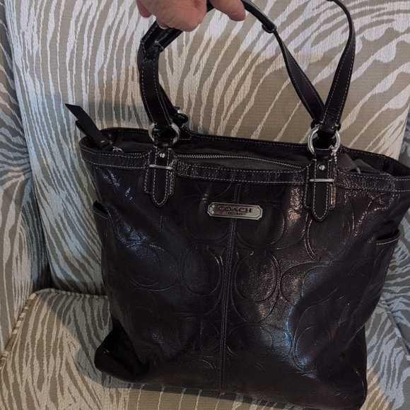 2012 Coach Dark Purple Leather Tote F19818